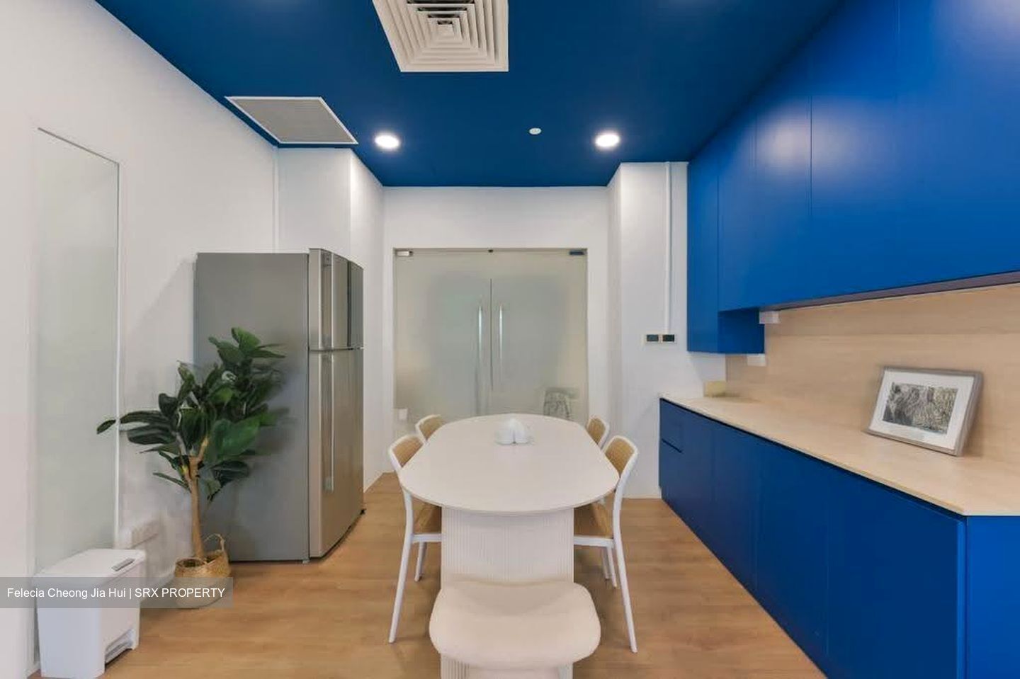 Woods Square (D25), Office #612426811